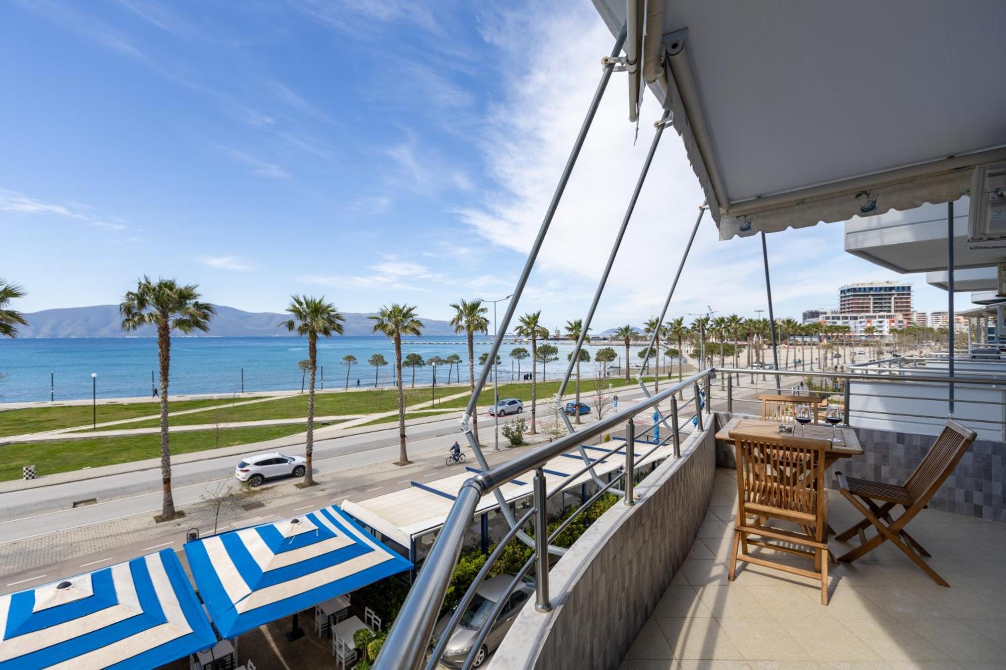 Azure Bliss Seaview Vlore-Kean Apartment Bagian luar foto