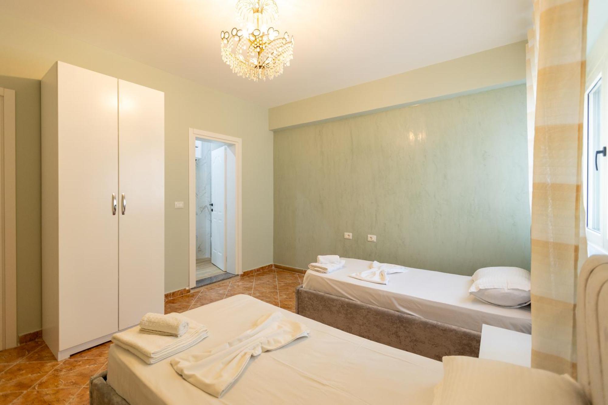 Azure Bliss Seaview Vlore-Kean Apartment Bagian luar foto