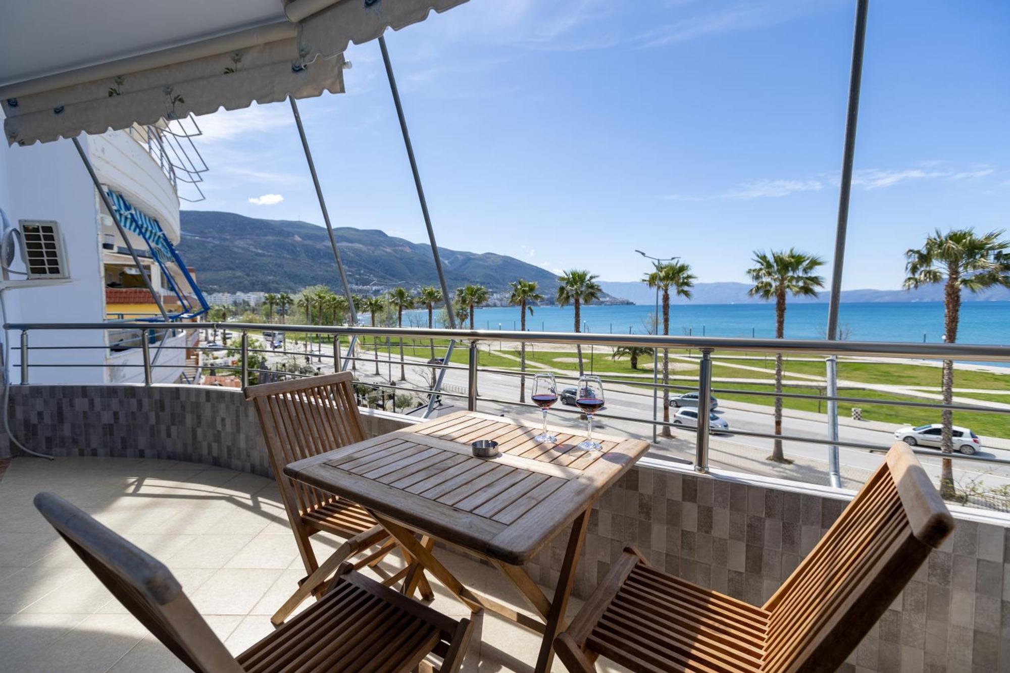 Azure Bliss Seaview Vlore-Kean Apartment Bagian luar foto